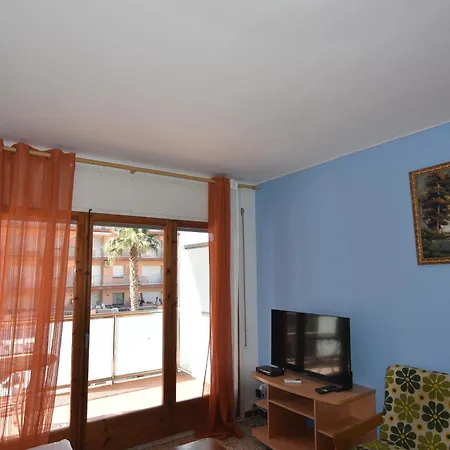 Rnet - Ii Apartament *