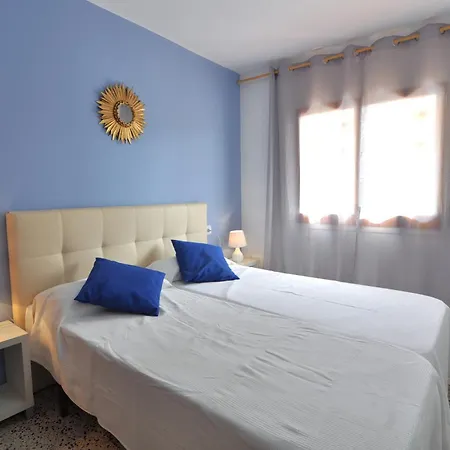 Rnet - Ii Apartament *