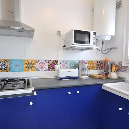 Rnet - Ii Apartament Roses